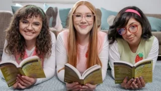 Naudi Nala, Harper Red, Ozzy SparX – Words That Cum Alive – BFFS