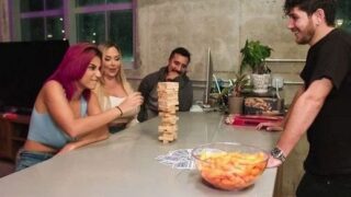 Roxie Sinner, Callie Brooks – New Relation-Tits Energy – RealityKings
