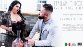 Lucrezia Parisi – Fucking Italian Thick MILF Lucrezia Parisi in her livingroom – MatureNL