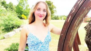 Chloe – 18, wants to give up! – JacquieEtMichelTV