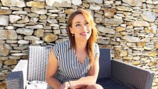 Jade – 25, ultra sexy sports coach! – JacquieEtMichelTV