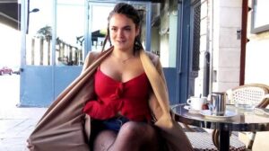 Lou – In Bordeaux with Lou, 20 years old, a breathtaking physique! – JacquieEtMichelTV