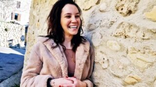 Cataleya – 28, sales assistant in Nantes! – JacquieEtMichelTV