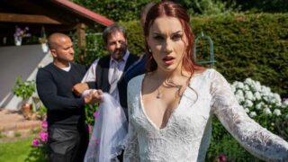 Charlie Red – E02 – Debt4k