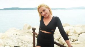 Margot – The fantasy of Margot, 23, is going wonderfully – JacquieEtMichelTV