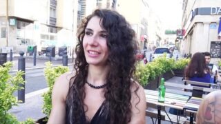 Laura – 29 years old, passionate about bodybuilding! – JacquieEtMichelTV