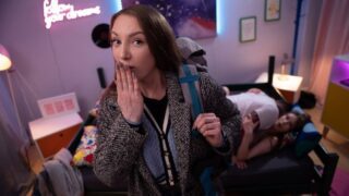 Gina Snow, Julia Maze – Sudden Threesome for New Lovers – FakeHostel